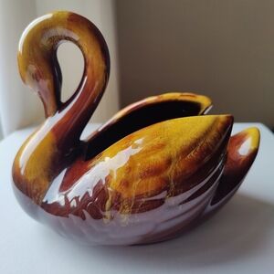 Blue Mountain Pottery | Harvest Gold  🤎💛 drip glaze | Swan Planter